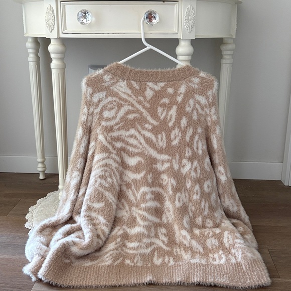 🌺 MINK PINK animal print Cardigan ~ size small - Picture 5 of 5